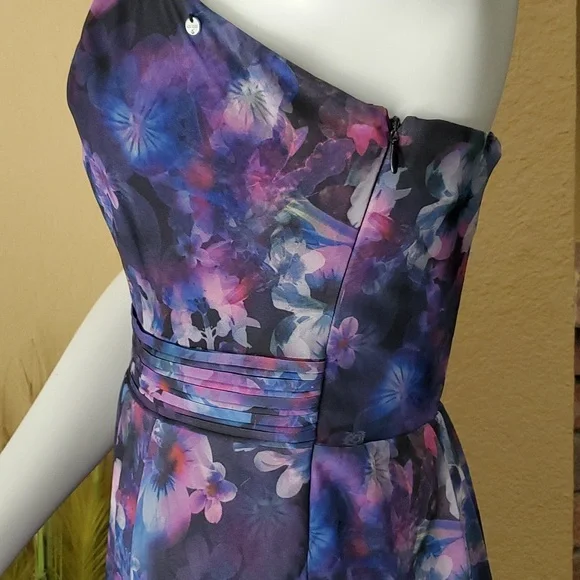 🆕️ GUESS Bombay Floral Asymmetrical Strapless Dress SIZE: 6